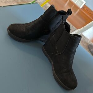 Black wedge booties.  Great for any occasion this fall!